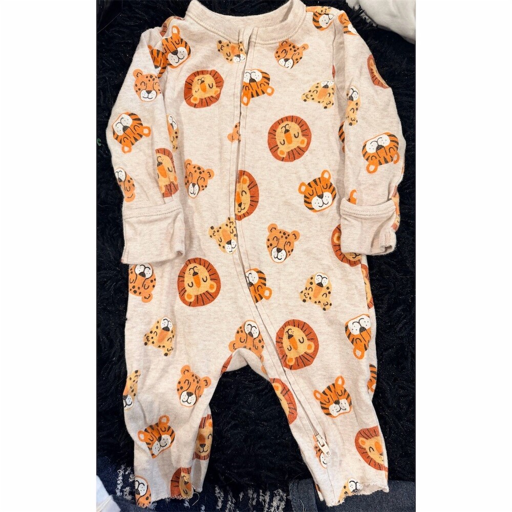 Old Navy Baby Sleep & Play Footed Pajamas Lot of 4 Zip One-Piece 6-9M